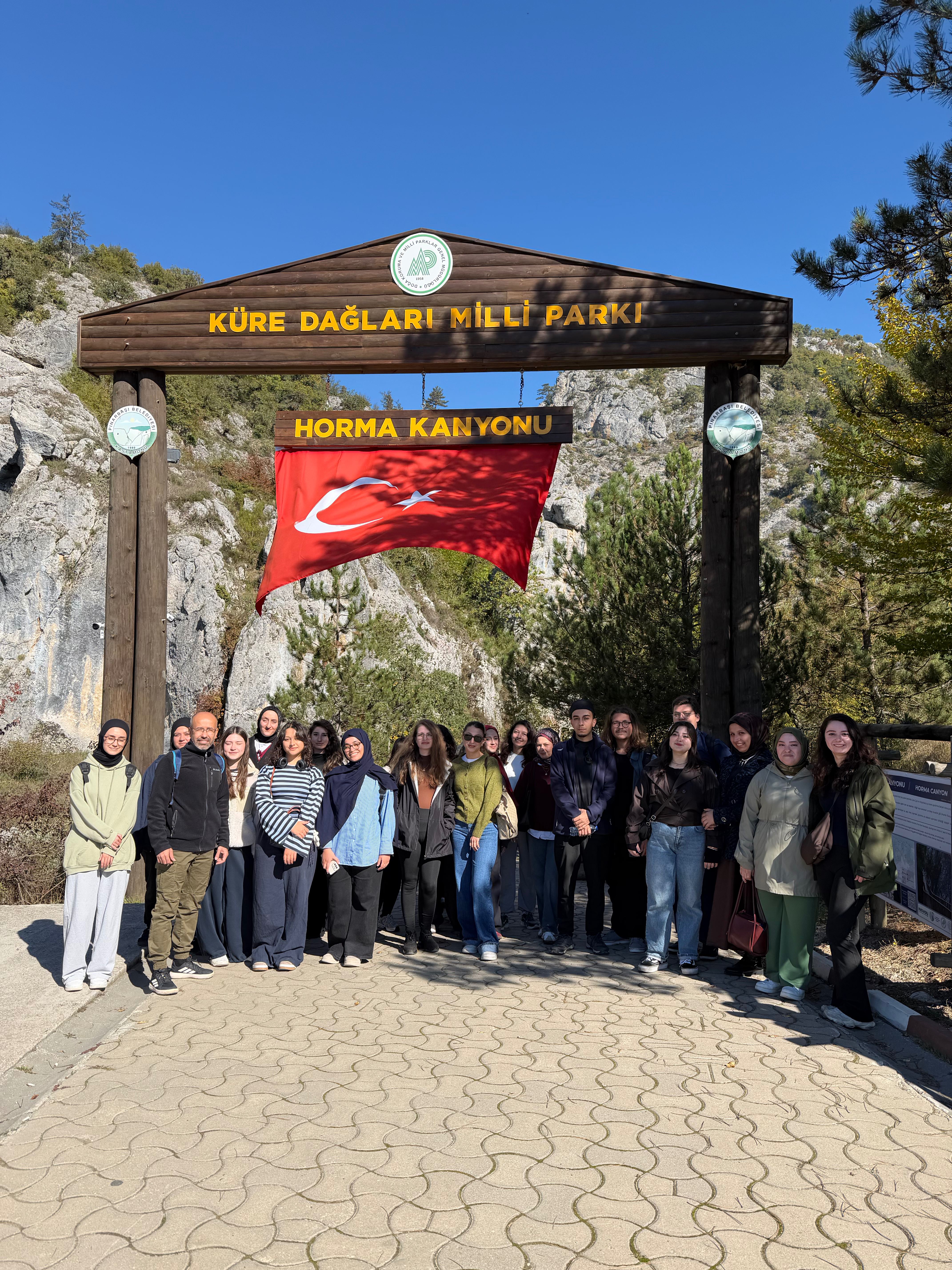 Biyoloji Bölümü Horma Kanyonu ve Ilıca Şelalesi'ne Arazi Gezisi Düzenledi. 09.10.2026