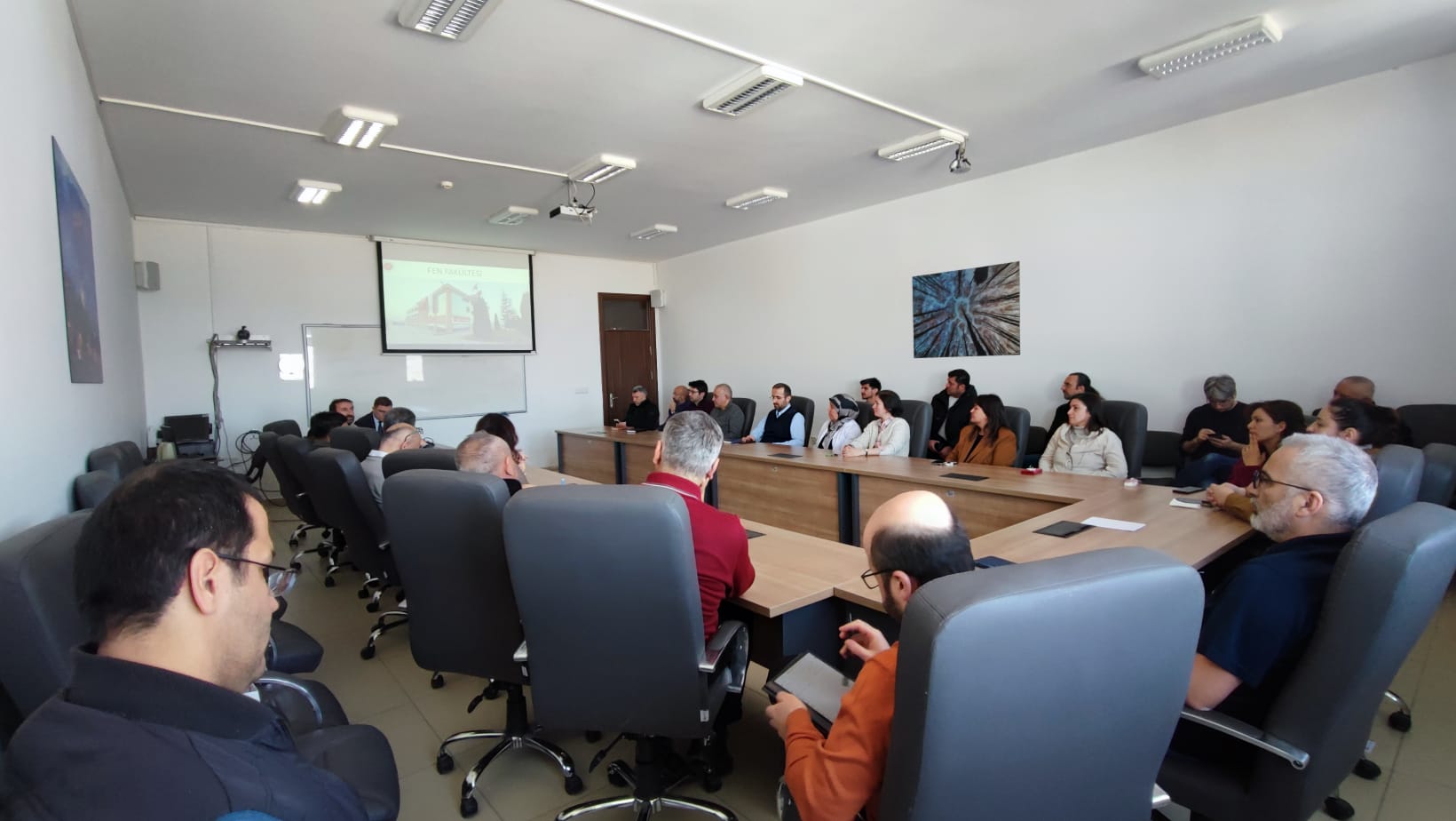 Fakültemiz 2024-2025 Eğitim Öğretim Yılı İlk Akademik Kurul Toplantısı Yapıldı.